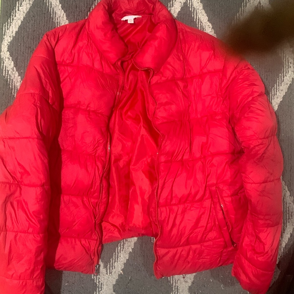 Time Tru, Good Condition, Worn 1 time. Great material